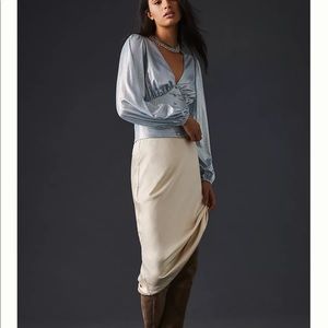 Flat White Shine Blouse size small